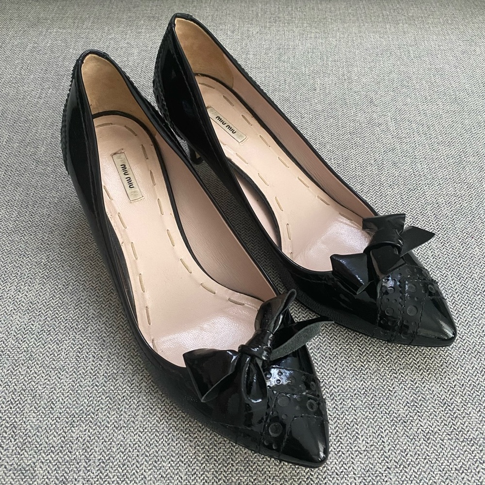 Miu Miu patent leather pump